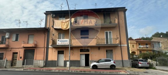 Дом с 12 спальнями в Беневенто, Италия № 75925 2