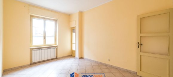 5 bedrooms Apartment in Savigliano, Italy No. 373034 4