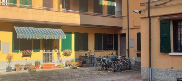 3 rooms Apartment in Bologna, Italy No. 43475 24