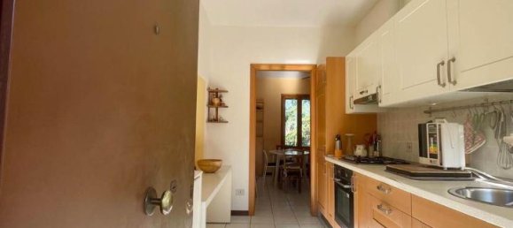 3 rooms Apartment in Bologna, Italy No. 43475 5