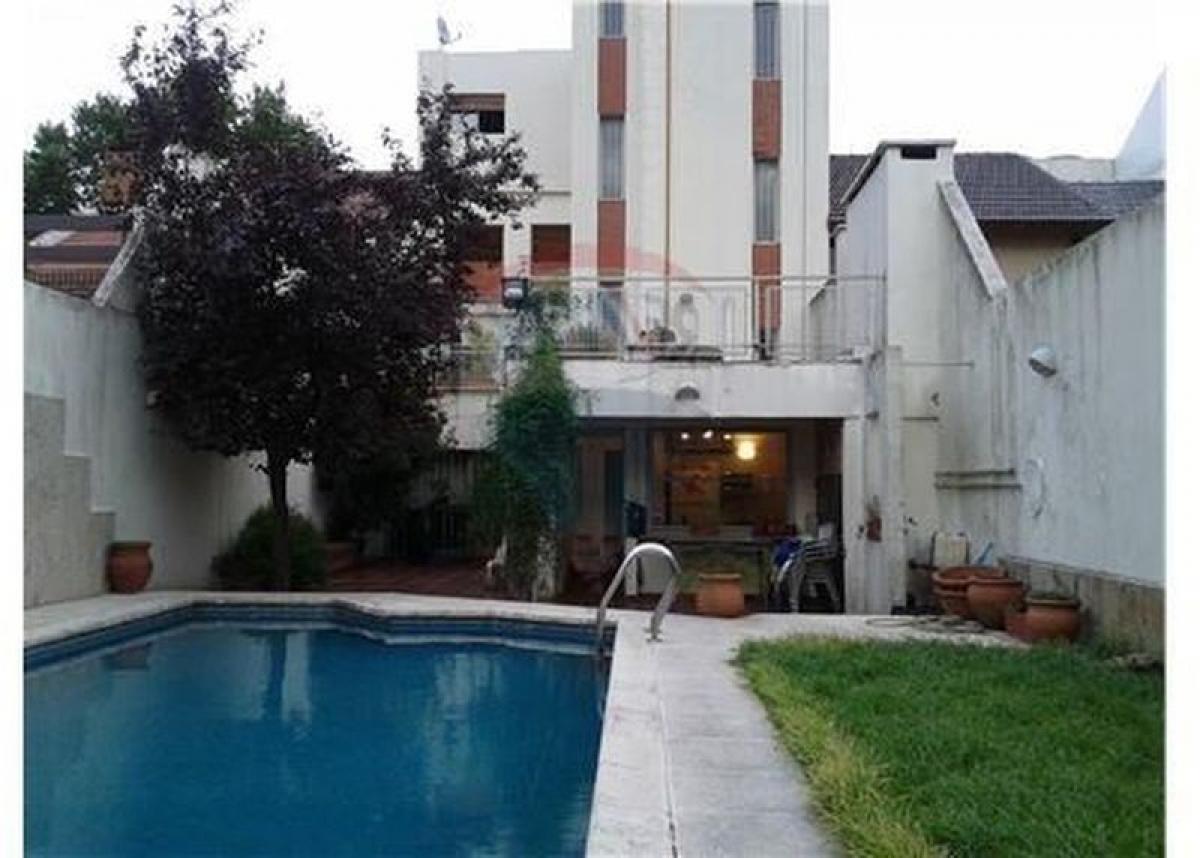 5 bedrooms Land in Buenos Aires, Argentina No. 121725