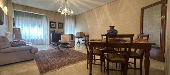 Apartamento de 3 dormitorios en Alba Adriatica, Italy No. 341344 3