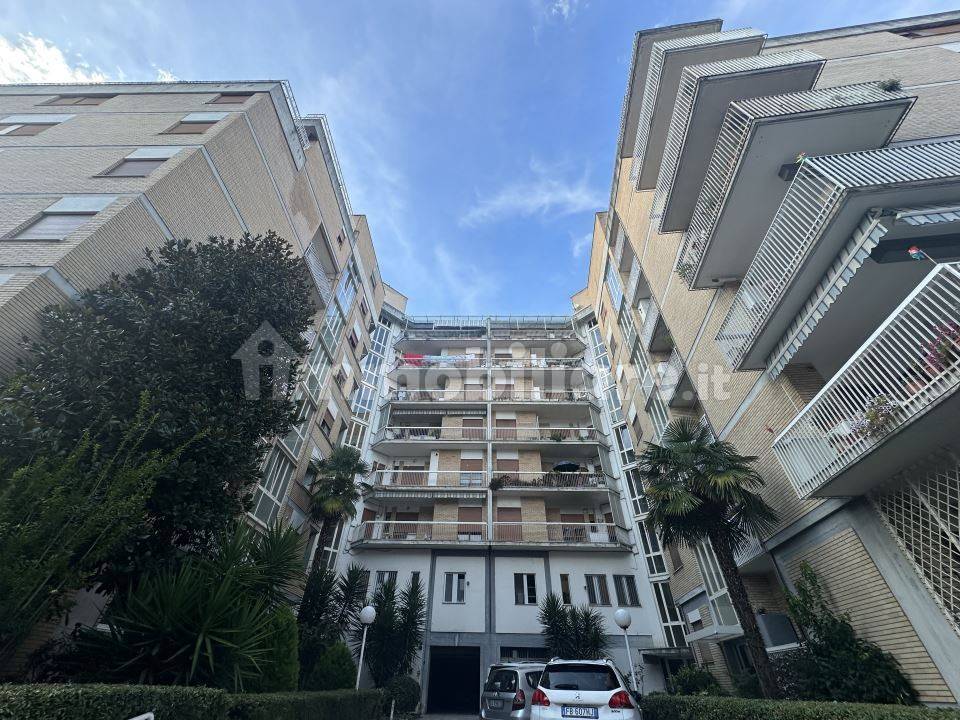 Apartamento de 3 dormitorios en Alba Adriatica, Italy No. 341344