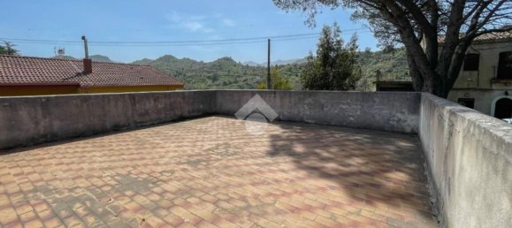 5 rooms House in Torregrotta, Italy No. 84707 24