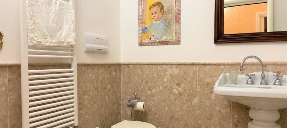 8-salle Appartement à Catanzaro, Italy No. 218099 6