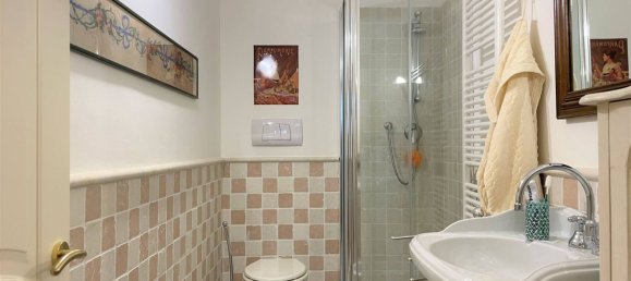 8-salle Appartement à Catanzaro, Italy No. 218099 14