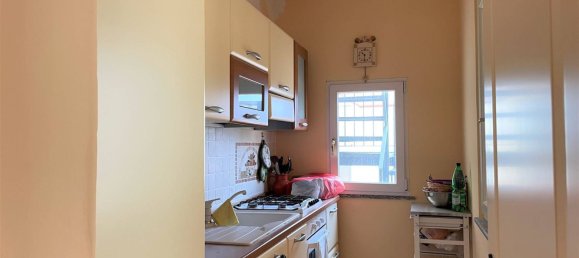 8-salle Appartement à Catanzaro, Italy No. 218099 27