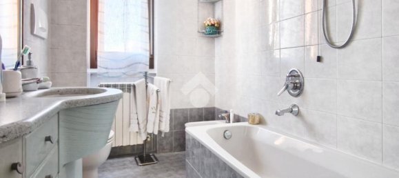 2 غرف نوم شقة في Cormano, Italy رقم 378867 22