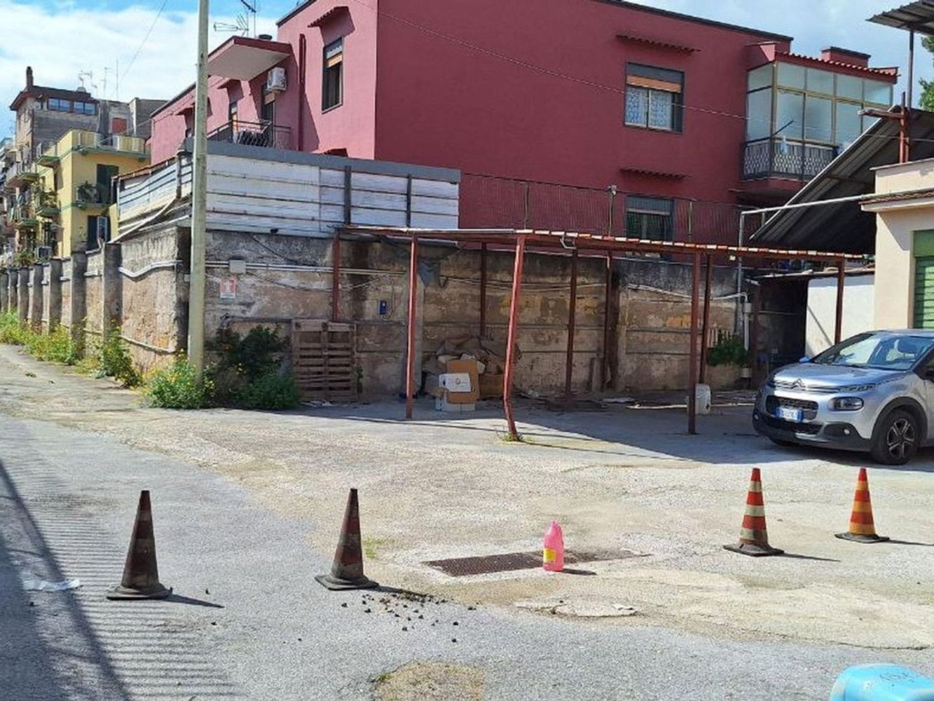 Коммерческая недвижимость 345м² в Палермо, Италия № 370738