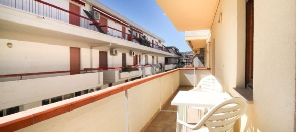 2 bedrooms Apartment in Martinsicuro, Italy No. 344881 8