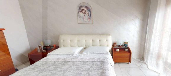 5غرفة شقة في Pomigliano d'Arco, Italy رقم 20774 21