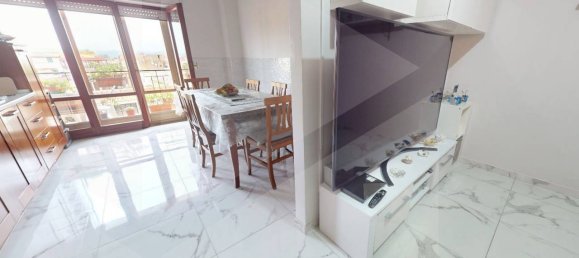 5غرفة شقة في Pomigliano d'Arco, Italy رقم 20774 6