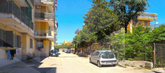 5غرفة شقة في Pomigliano d'Arco, Italy رقم 20774 2