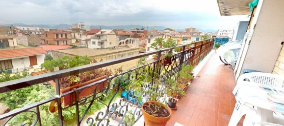 5غرفة شقة في Pomigliano d'Arco, Italy رقم 20774 26