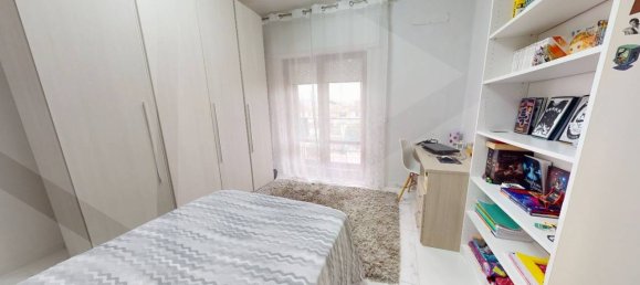 5غرفة شقة في Pomigliano d'Arco, Italy رقم 20774 16