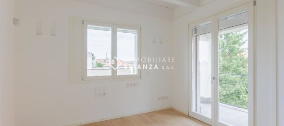 5-Zimmer Penthouse in Biassono, Italy, Nr. 338373 13