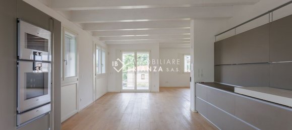 5-Zimmer Penthouse in Biassono, Italy, Nr. 338373 7