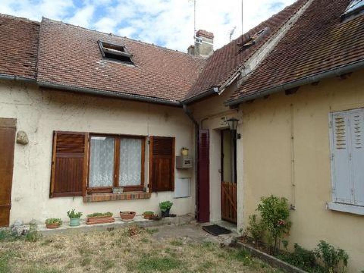3 bedrooms House in Gien, France No. 7966
