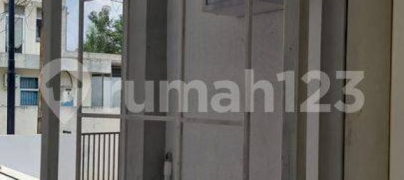 2 bedrooms House in Cengkareng, Indonesia No. 1384 24