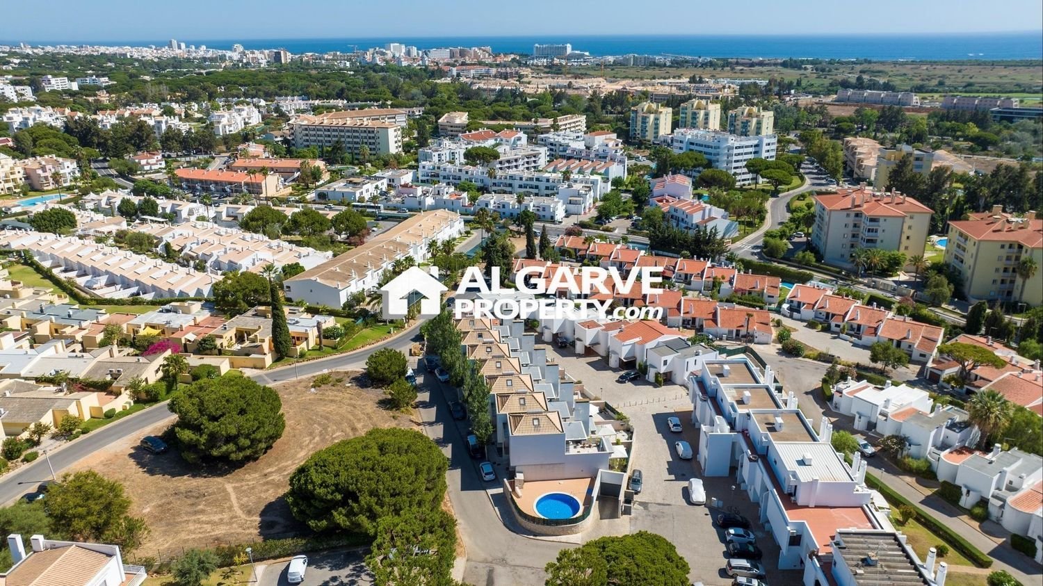 3 غرف نوم منزل في Quarteira, Portugal رقم 156922