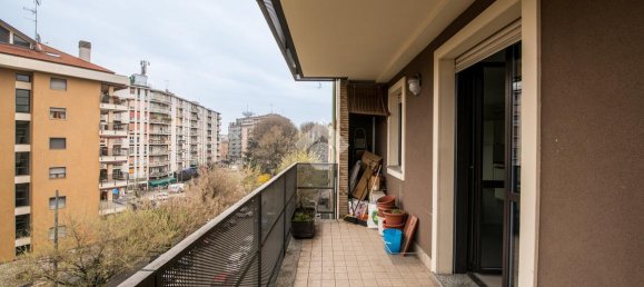 Дуплекс с 3 комнатами в Милан, Италия № 240644 20