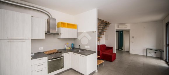 Дуплекс с 3 комнатами в Милан, Италия № 240644 16