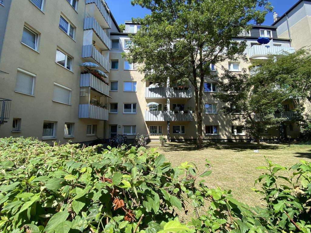 Apartamento de 2 habitaciónes en Dusseldorf, Germany No. 9551