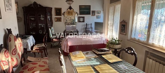 6 rooms Apartment in Carrara, Italy No. 194362 7