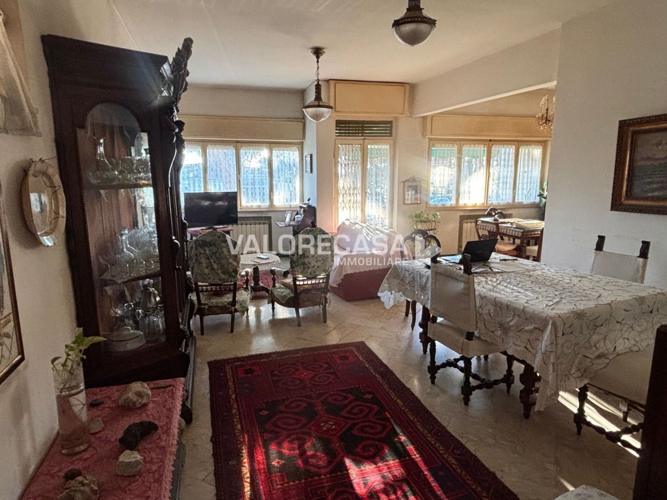 6 rooms Apartment in Carrara, Italy No. 194362