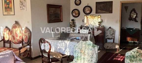 6 rooms Apartment in Carrara, Italy No. 194362 14