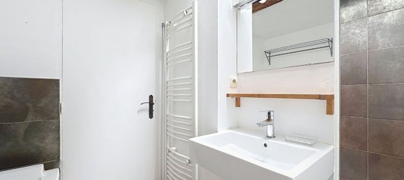 Casa de 5 dormitorios en Orleans, France No. 240821 10