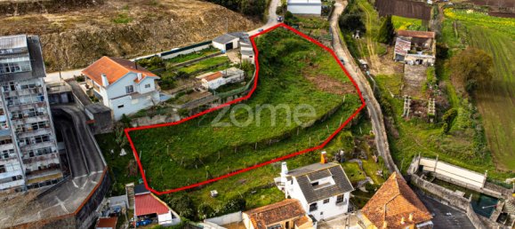 Terrain à Vila Nova de Gaia, Portugal 540m² No. 124435 4