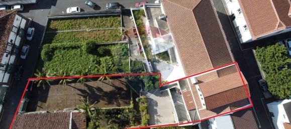 9 bedrooms Building in Vila Franca do Campo, Portugal No. 44206 2