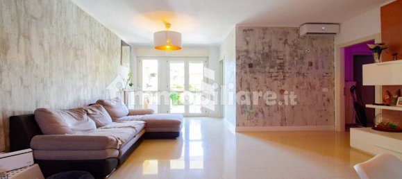 3 Schlafzimmer Wohnung in Aprilia, Italy, Nr. 304891 3