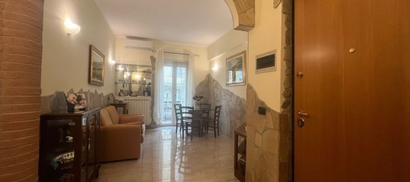 3 rooms Apartment in Rome, Italy No. 216404 2
