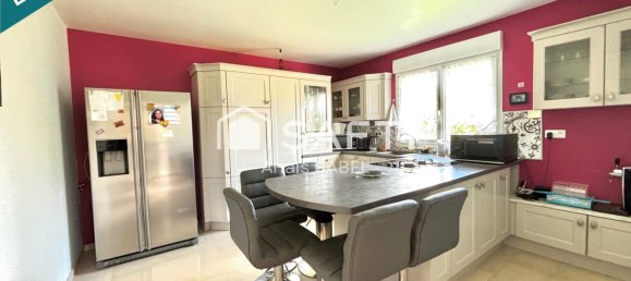 3 Schlafzimmer Haus in Lusigny-sur-Barse, France, Nr. 227598 2