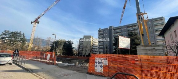 Apartamento de 4 divisões em Trento, Italy N.º 38381 4