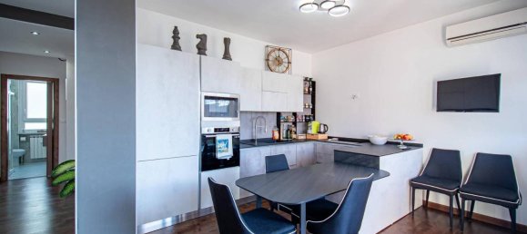 Квартира с 2 комнатами в Оспедалетти, Италия № 35654 6