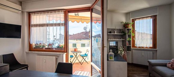 Квартира с 2 комнатами в Оспедалетти, Италия № 35654 9