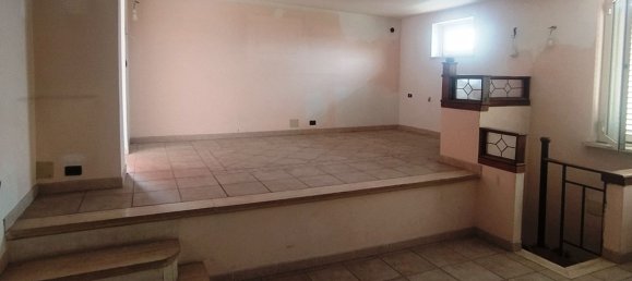 4غرفة منزل ذو طابقين في Pomezia, Italy رقم 228895 6