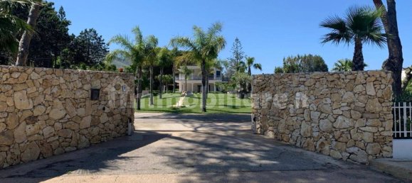 Villa de 5 dormitorios en Castellammare del Golfo, Italy No. 45879 2