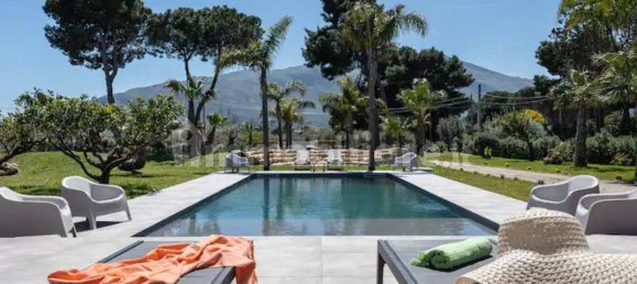 Villa de 5 dormitorios en Castellammare del Golfo, Italy No. 45879 5