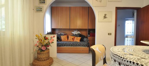 2 bedrooms Apartment in Piombino, Italy No. 1503 7