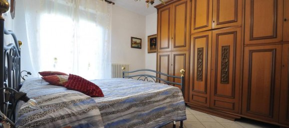 2 bedrooms Apartment in Piombino, Italy No. 1503 8