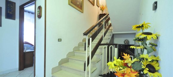 2 bedrooms Apartment in Piombino, Italy No. 1503 11