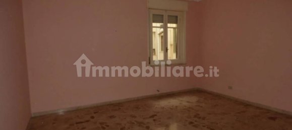 4 Schlafzimmer Wohnung in Augusta, Italy, Nr. 62300 8