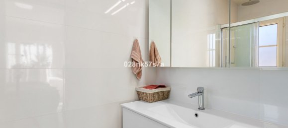 4 bedrooms House in Alicante, Spain No. 178711 2