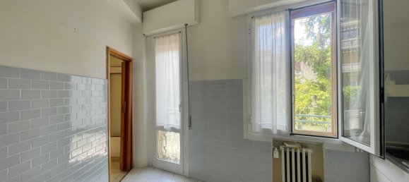 3 bedrooms Apartment in Bologna, Italy No. 322404 6
