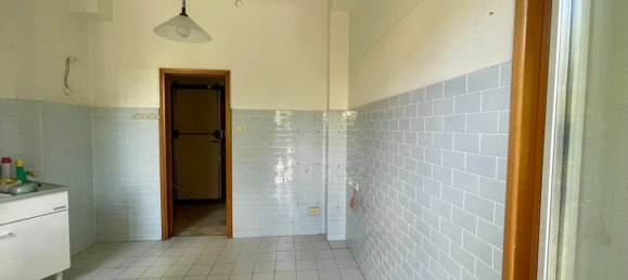 3 bedrooms Apartment in Bologna, Italy No. 322404 8