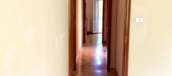 3 bedrooms Apartment in Bologna, Italy No. 322404 12
